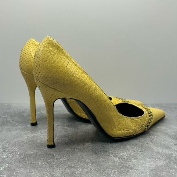 Vintage Versace Classic Python Chain Yellow Leather Pumps Size 37 Pointed Toe Hi - Picture 5 of 16